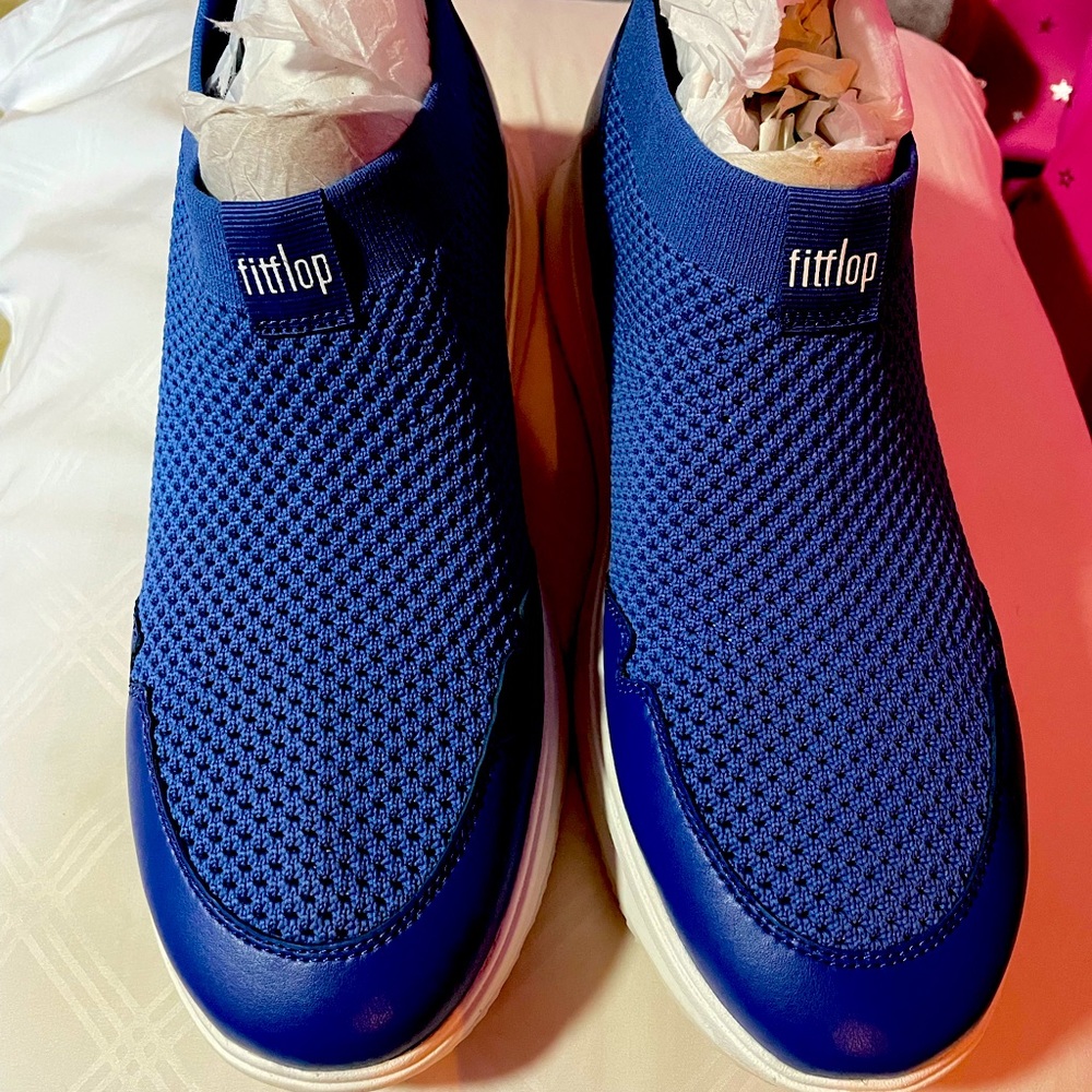 Size 42 (US 10) Fitflop Erin mesh sneakers